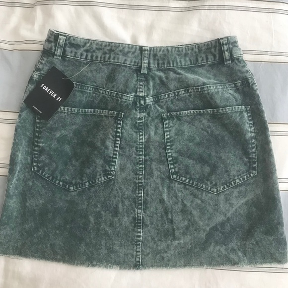 Forever 21 skirt - Picture 2 of 3